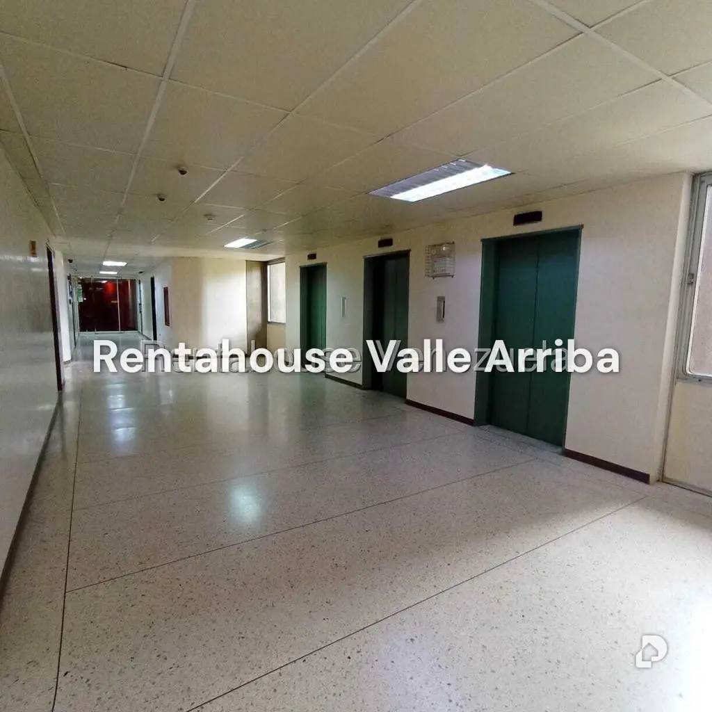 Local comercial en Santa Paula, Caracas – 16
