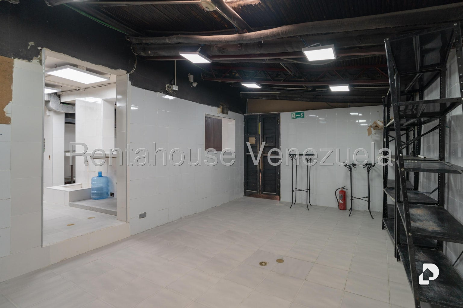 Local comercial en El Hatillo, Caracas – 19
