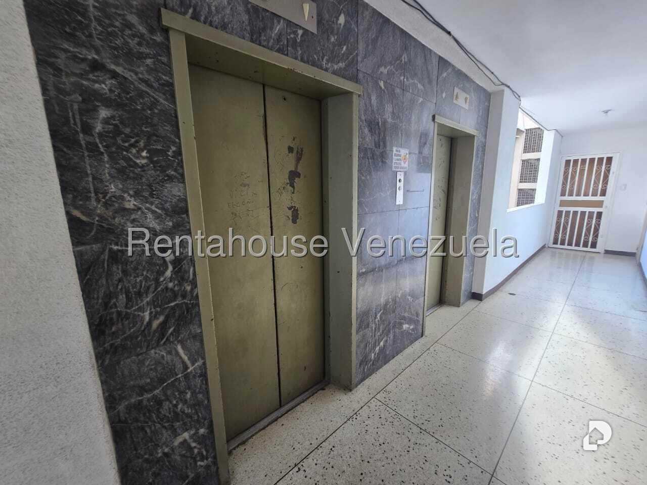 Apartamento en Las Acacias, Caracas – 17