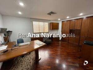 House in Prados del Este, Caracas – 29