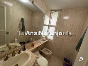 House in Prados del Este, Caracas – 25