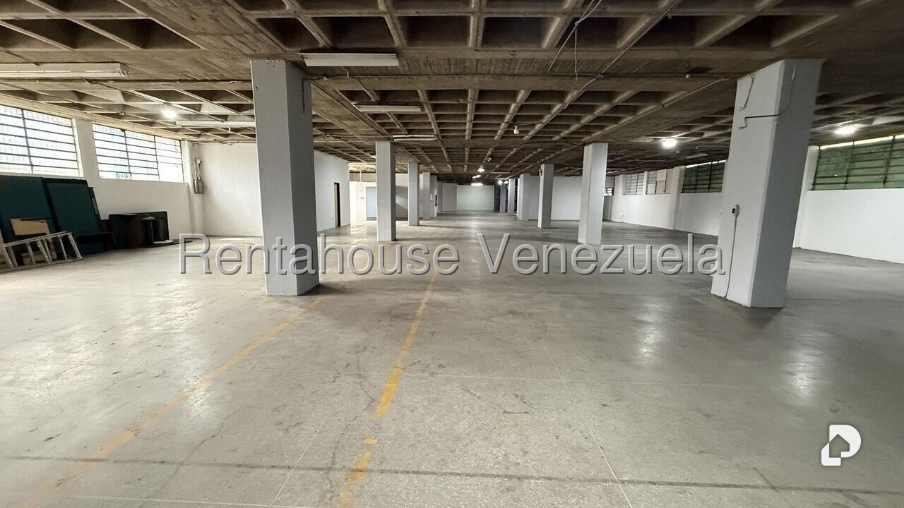 Edificio en Los Ruices Sur, Caracas – 11