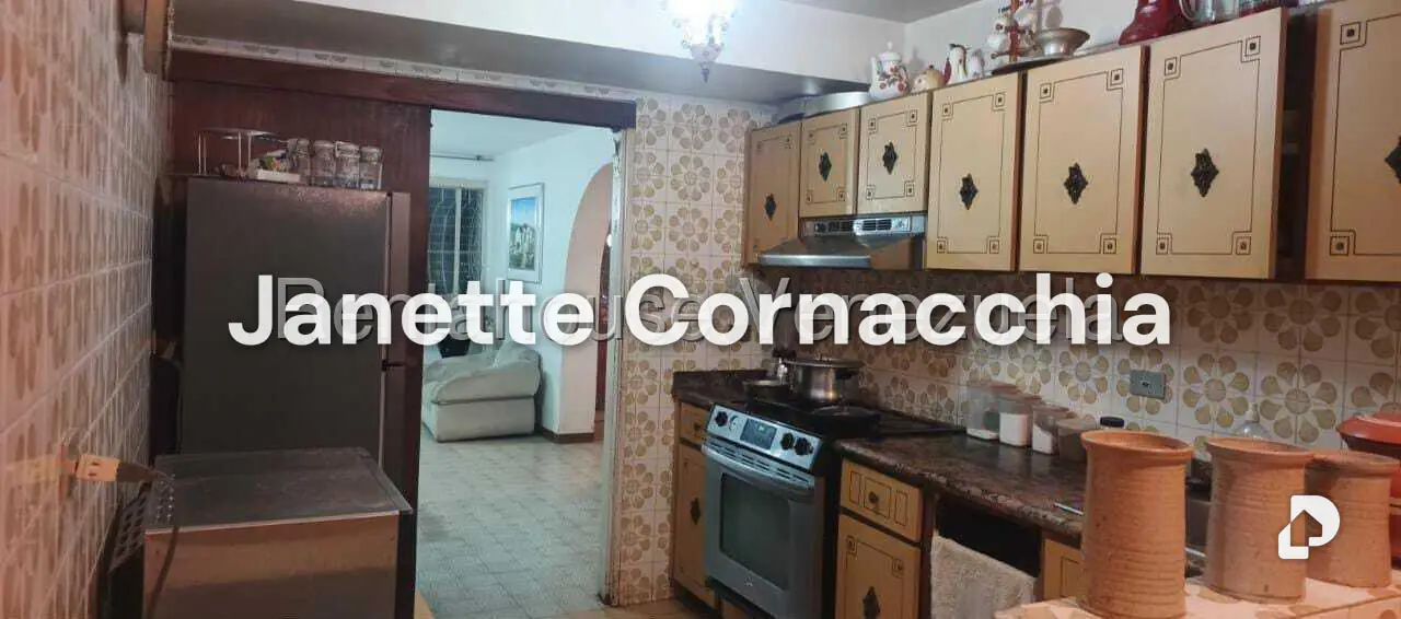Apartamento en Colinas de Santa Mónica, Caracas – 9