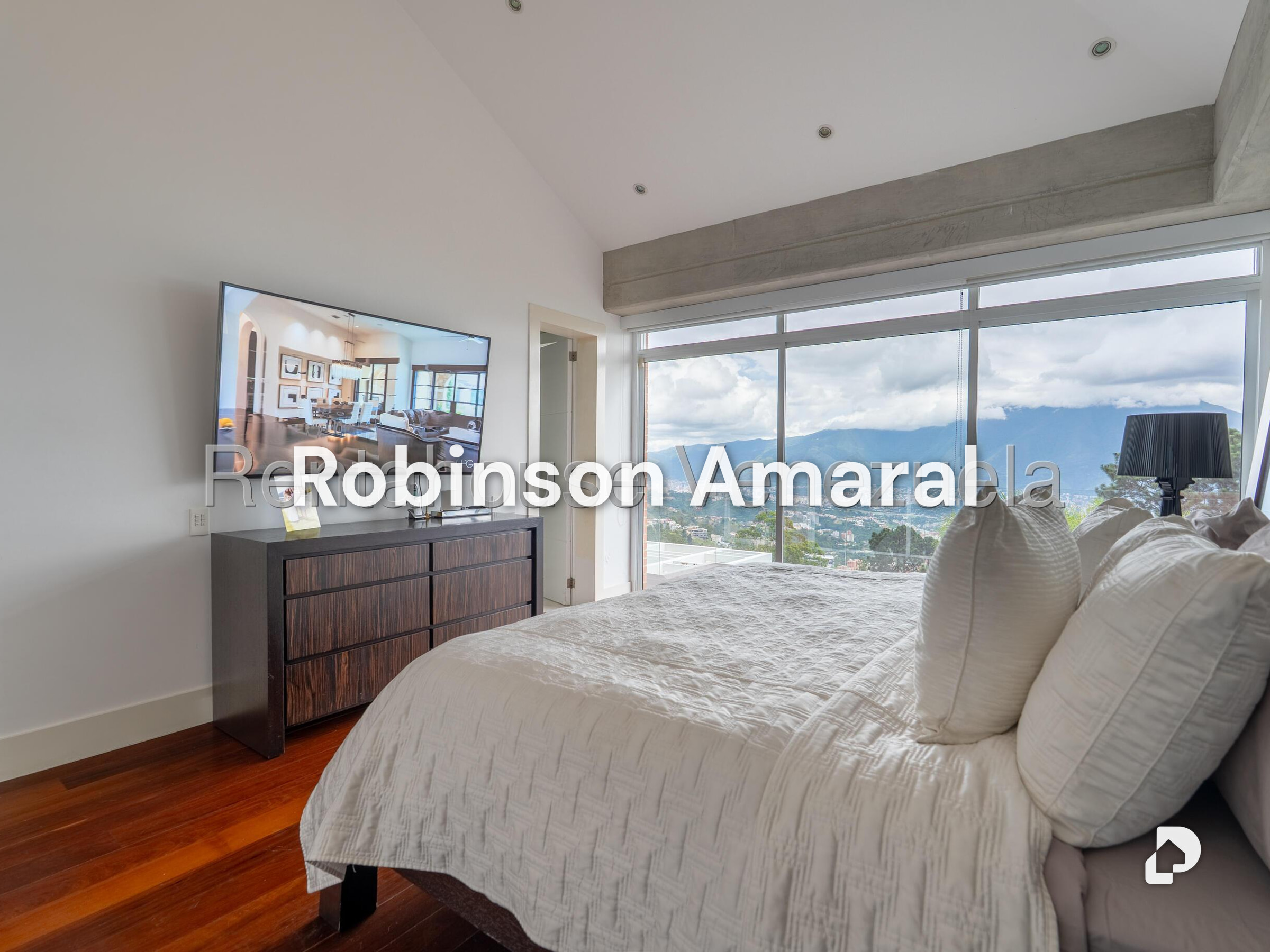 Casa en Alto Hatillo, Caracas – 11