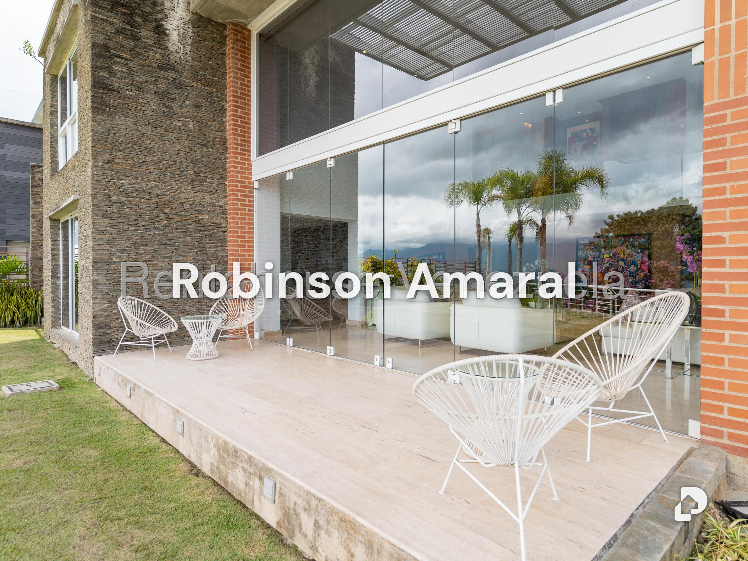 Casa en Alto Hatillo, Caracas – 25