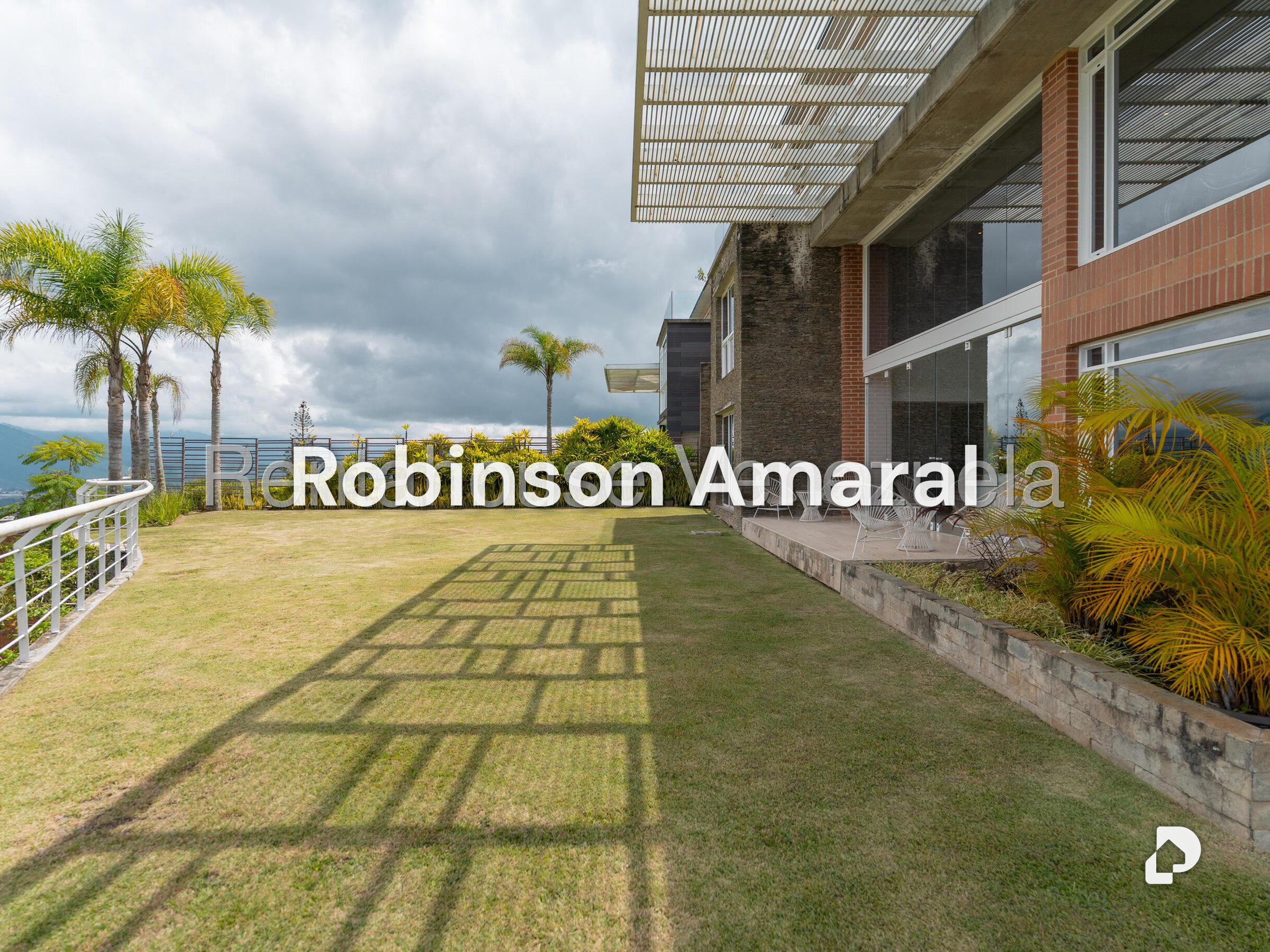 Casa en Alto Hatillo, Caracas – 26