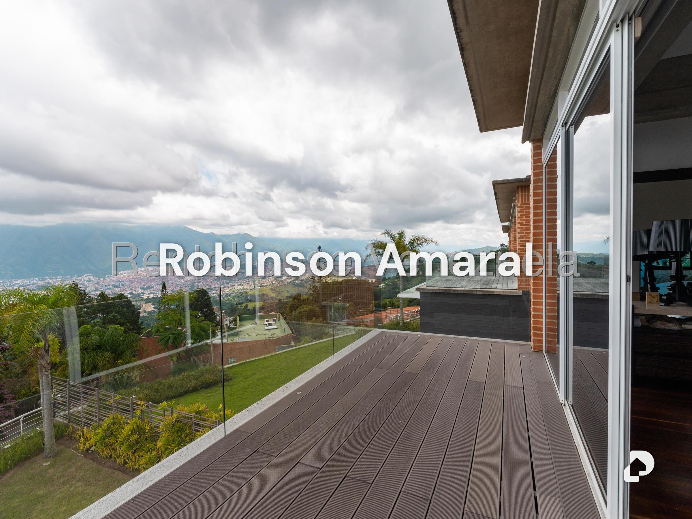 Casa en Alto Hatillo, Caracas – 30