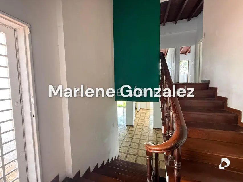Casa en Prados del Este, Caracas – 11