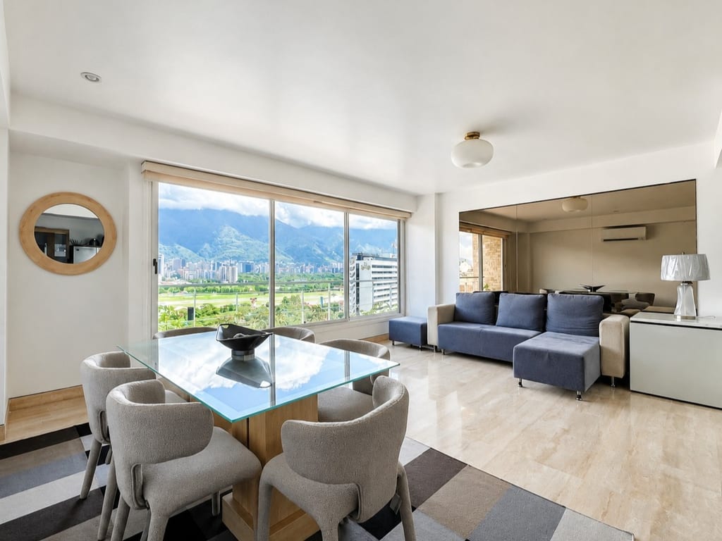 Apartamento en Lomas de Las Mercedes, Caracas - 1