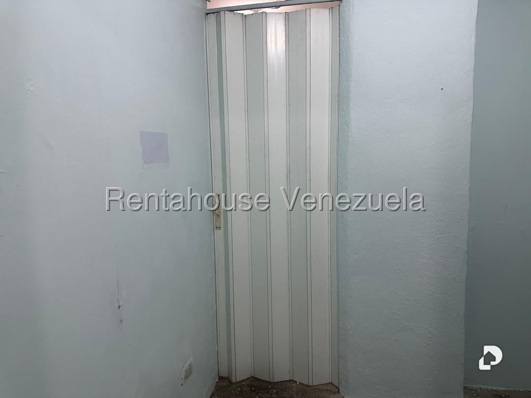Local comercial en Centro, Caracas – 12