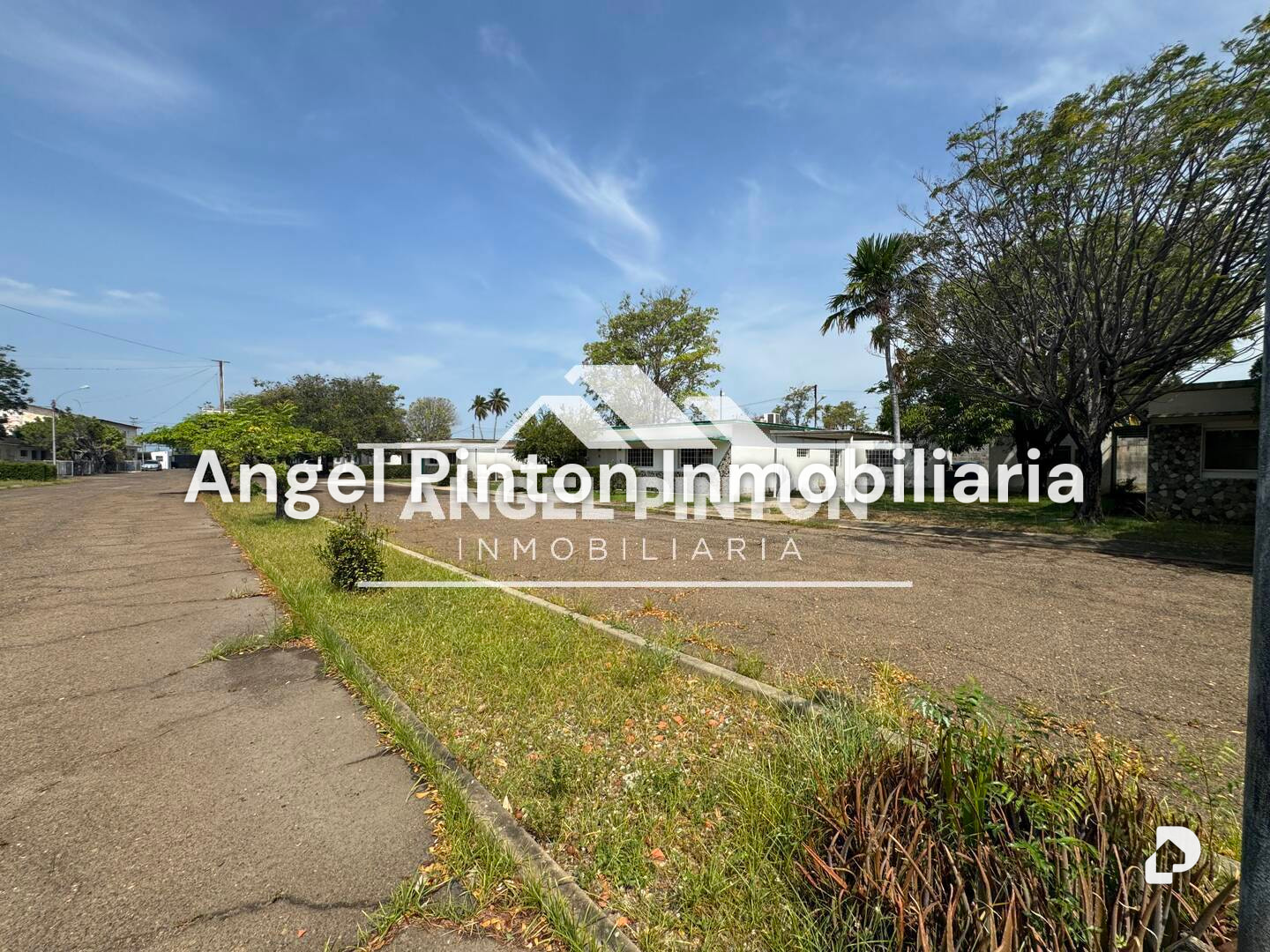 Terreno en Avenida Intercomunal, Ciudad Ojeda – 9