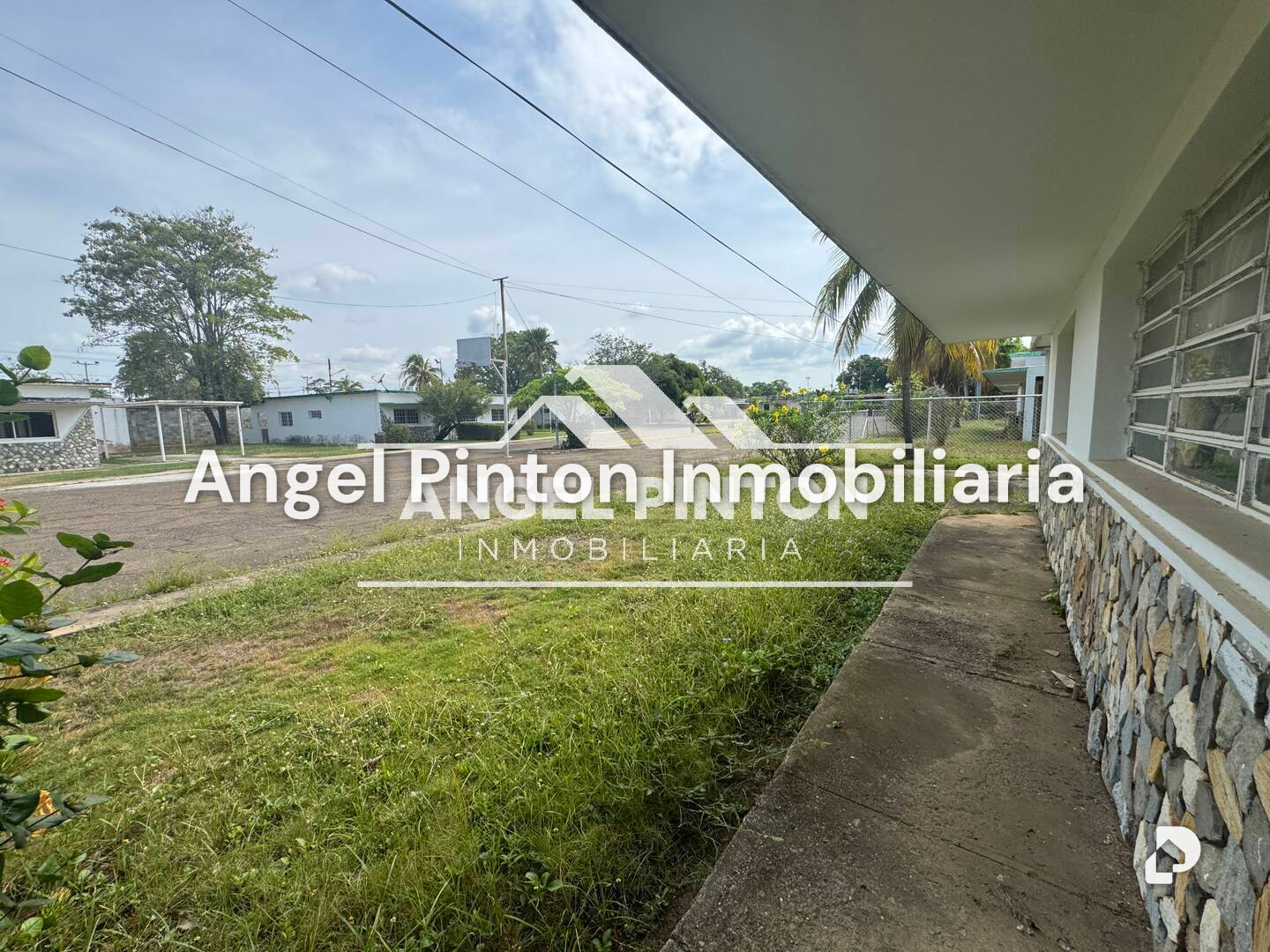Terreno en Avenida Intercomunal, Ciudad Ojeda – 15