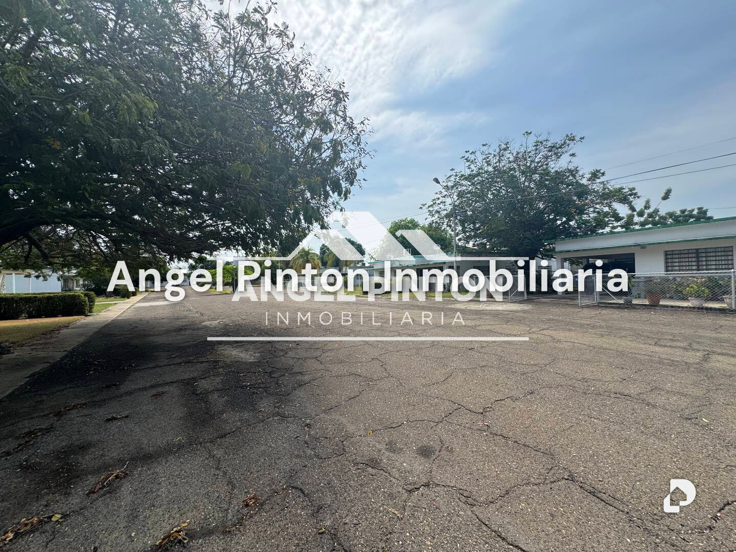 Terreno en Avenida Intercomunal, Ciudad Ojeda – 26