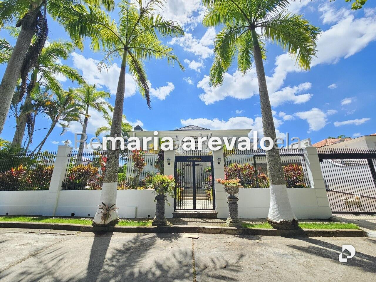 Casa en Lomas de La Lagunita, Caracas – 2