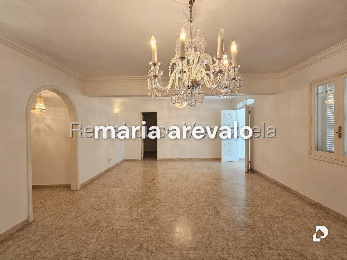 Casa en Lomas de La Lagunita, Caracas – 19