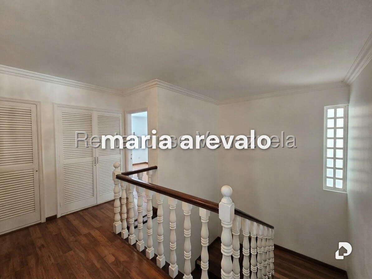 Casa en Lomas de La Lagunita, Caracas – 29