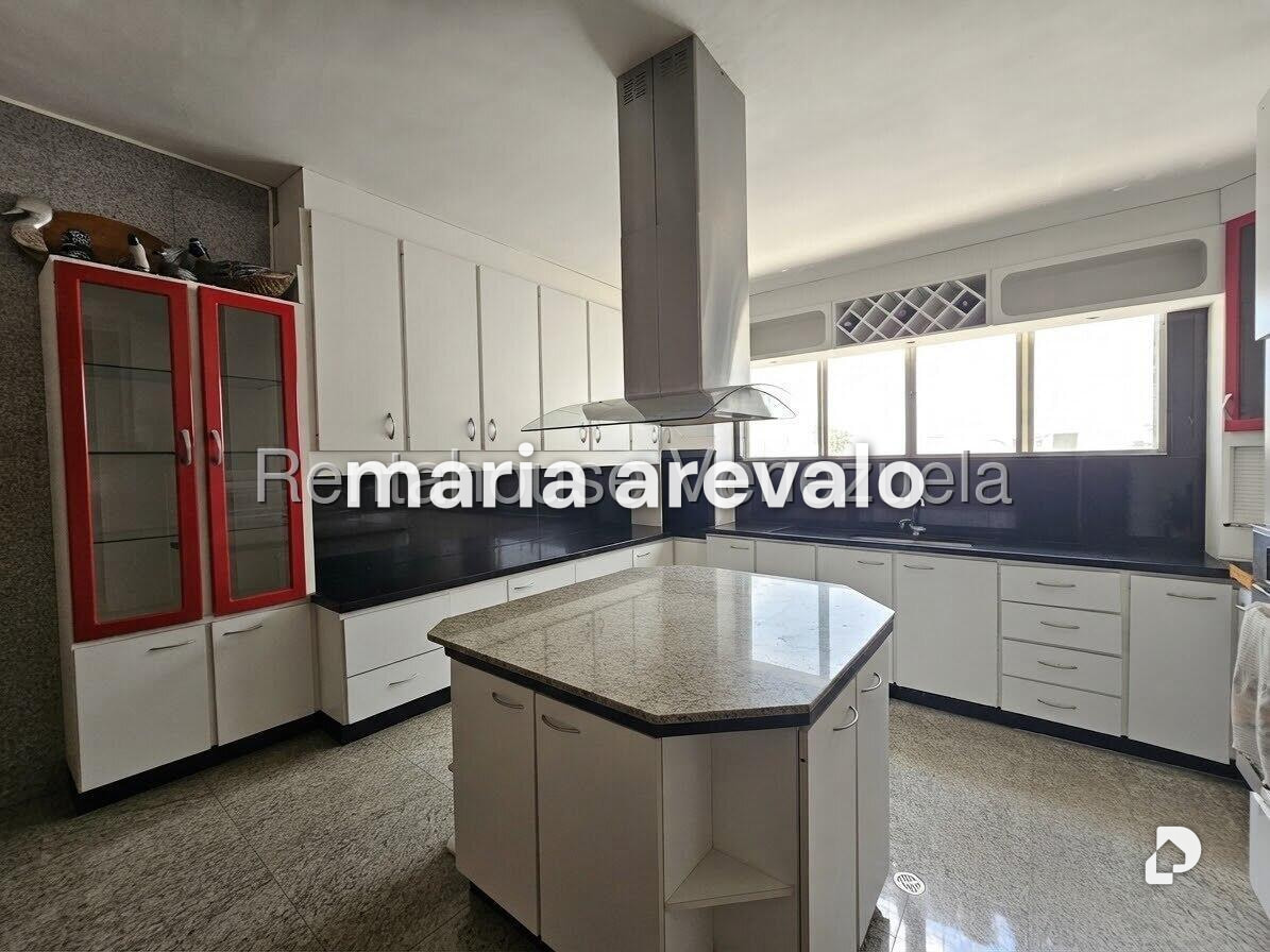 Casa en Lomas de La Lagunita, Caracas – 14