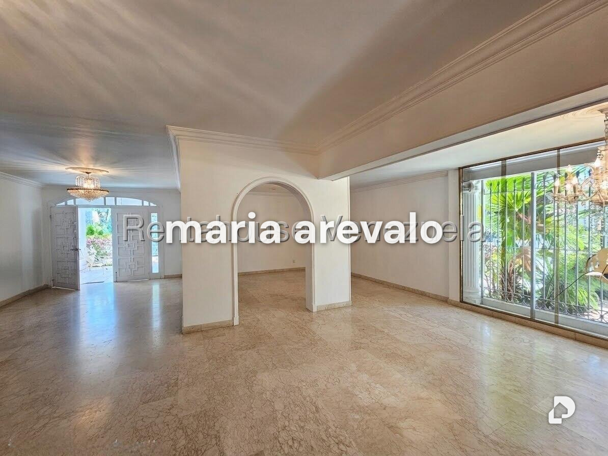 Casa en Lomas de La Lagunita, Caracas – 15