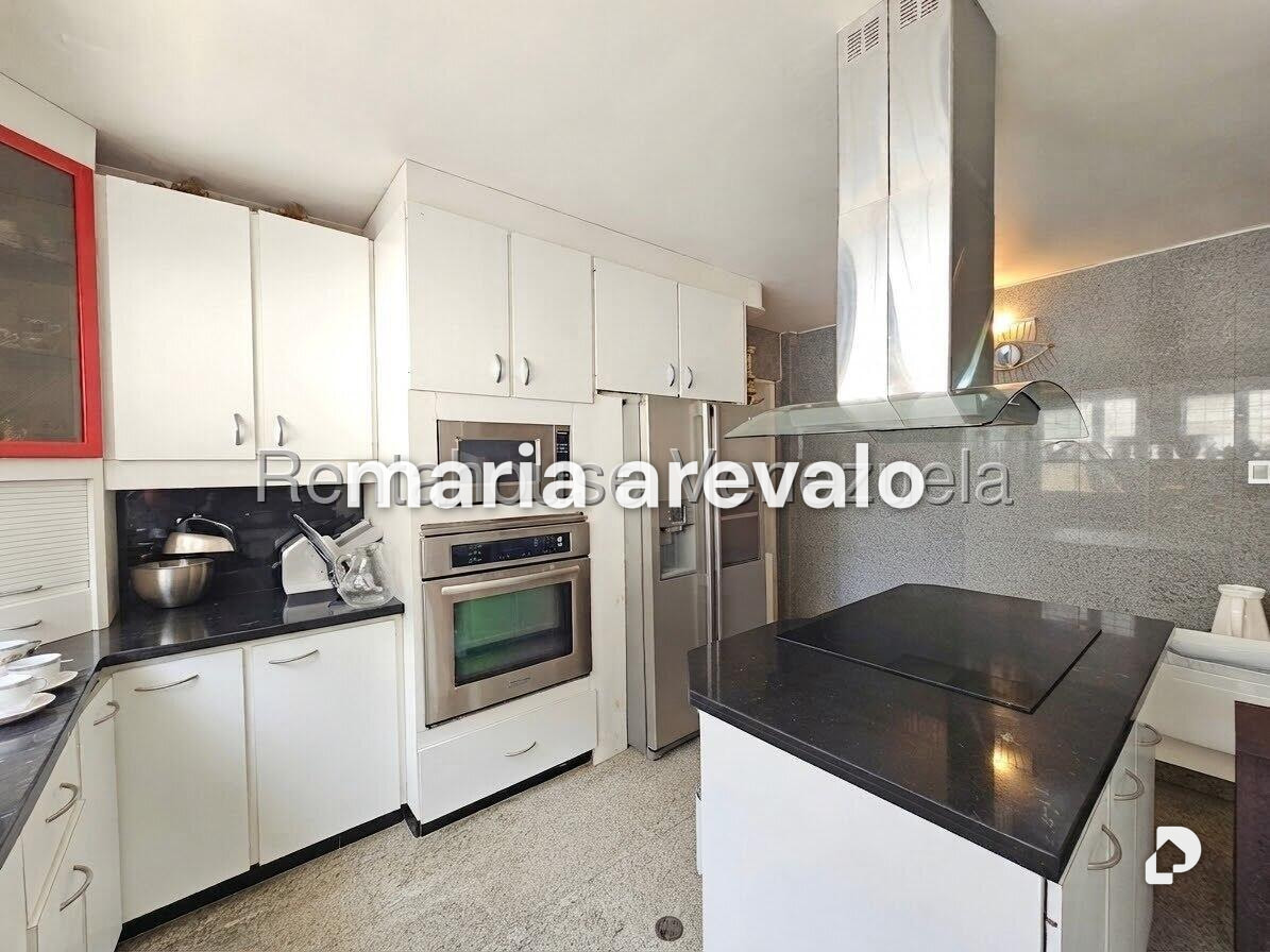 Casa en Lomas de La Lagunita, Caracas – 13