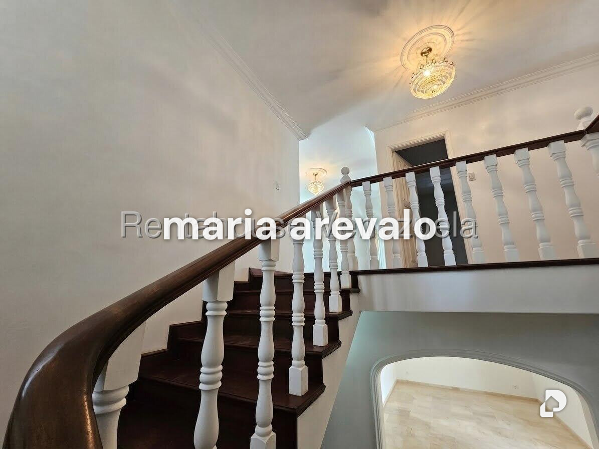 Casa en Lomas de La Lagunita, Caracas – 30