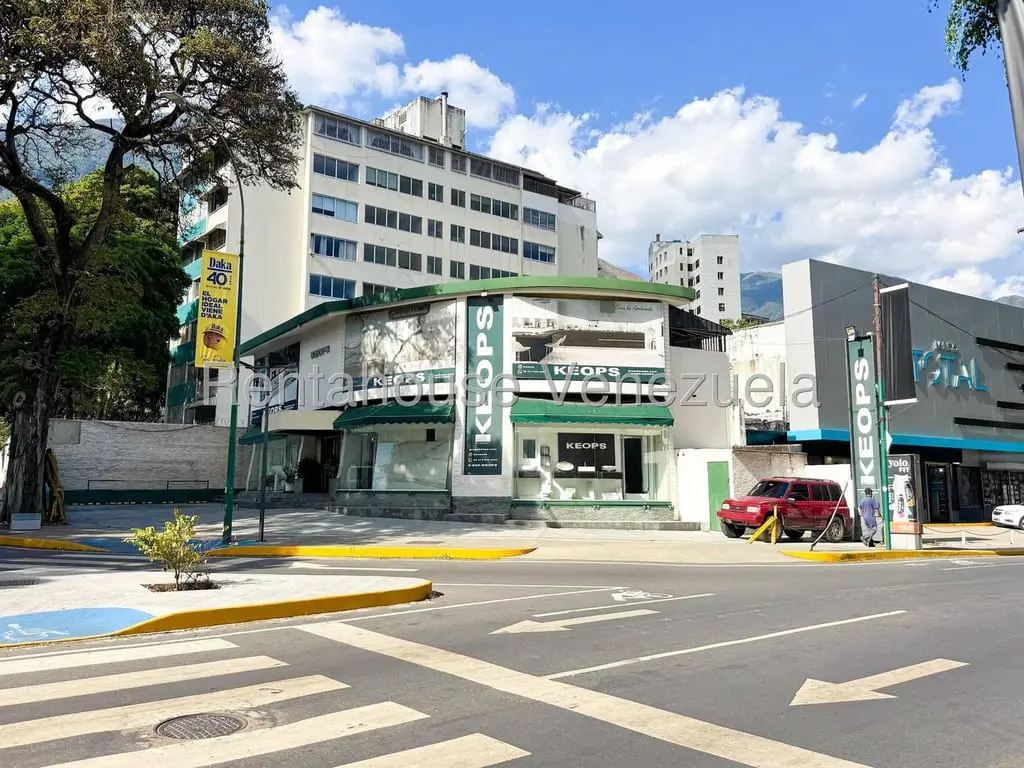 Local comercial en Altamira, Caracas - 1