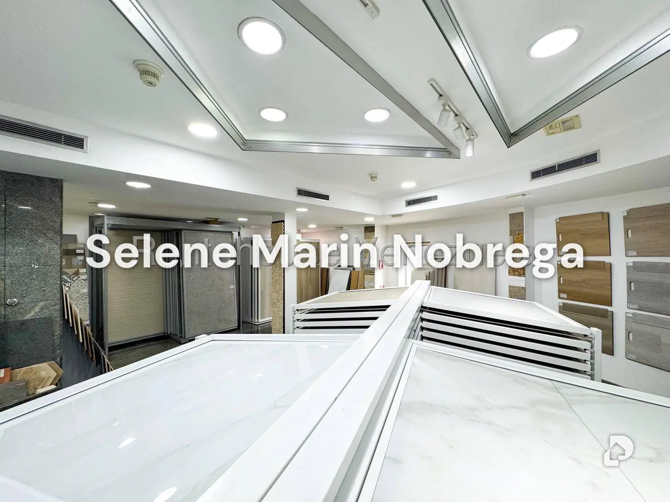 Local comercial en Altamira, Caracas – 13