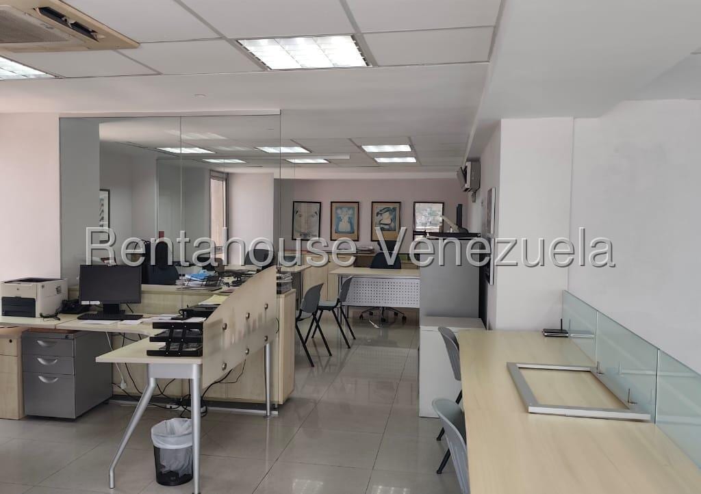 Oficina en Los Cortijos de Lourdes, Caracas - 1
