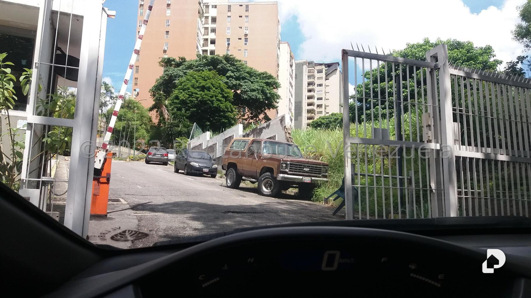 Apartamento en Santa Fe Sur, Caracas – 2