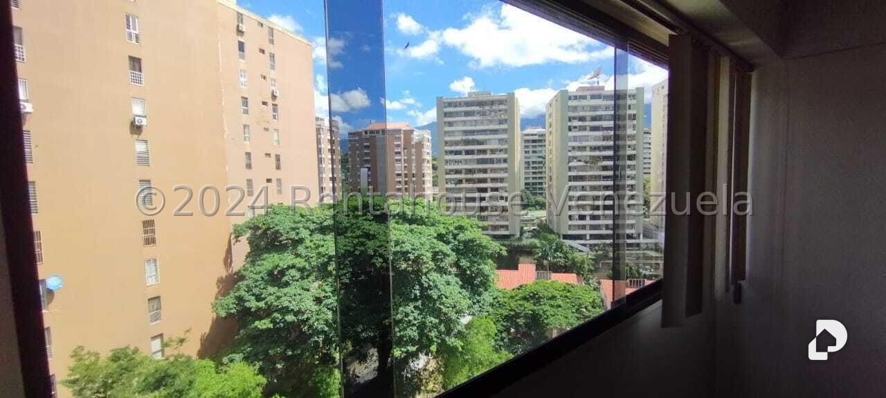 Apartamento en Santa Fe Sur, Caracas – 11