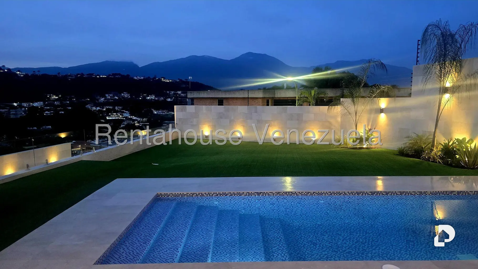 Casa en Prados del Este, Caracas – 14