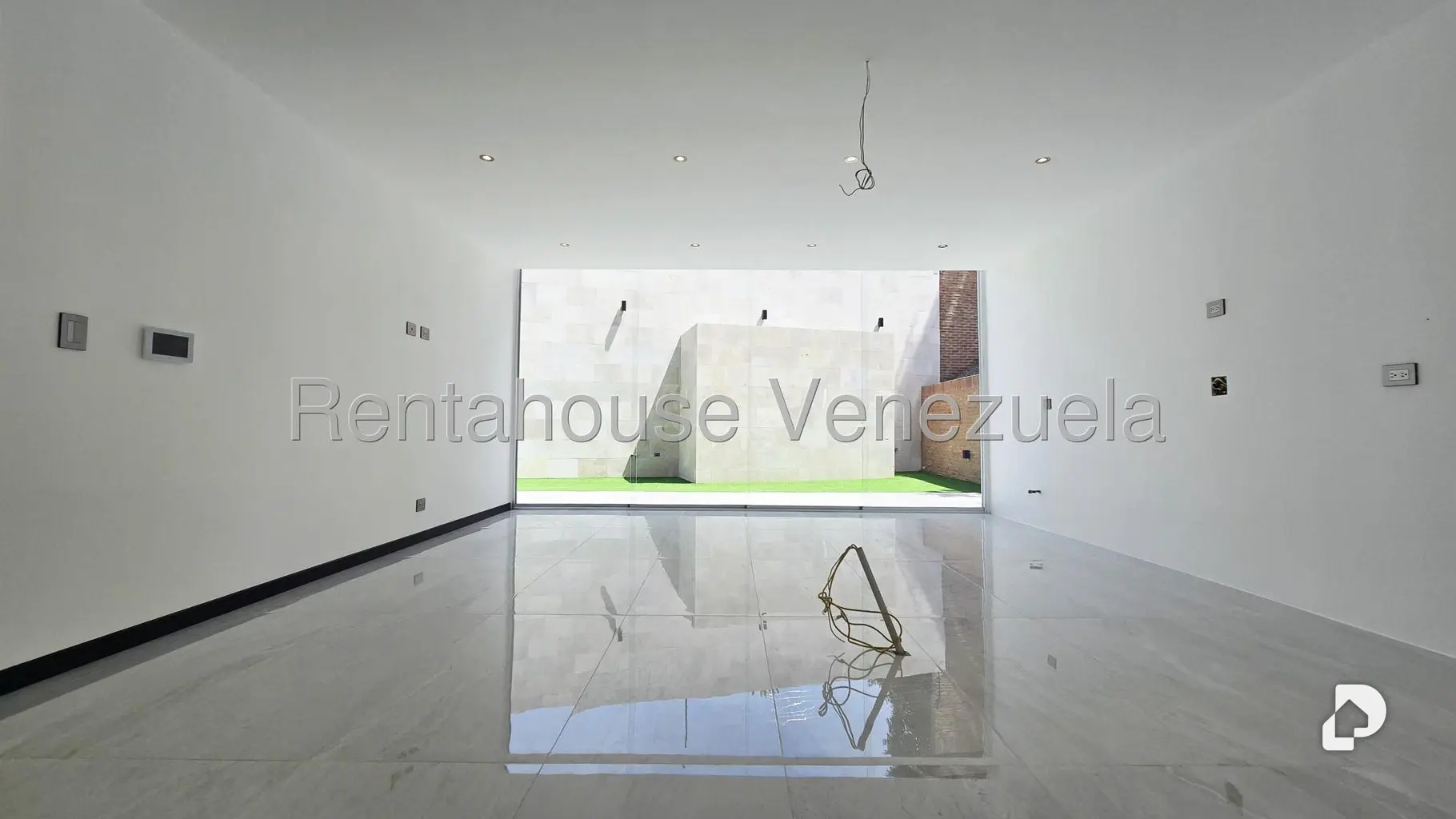 Casa en Prados del Este, Caracas – 21