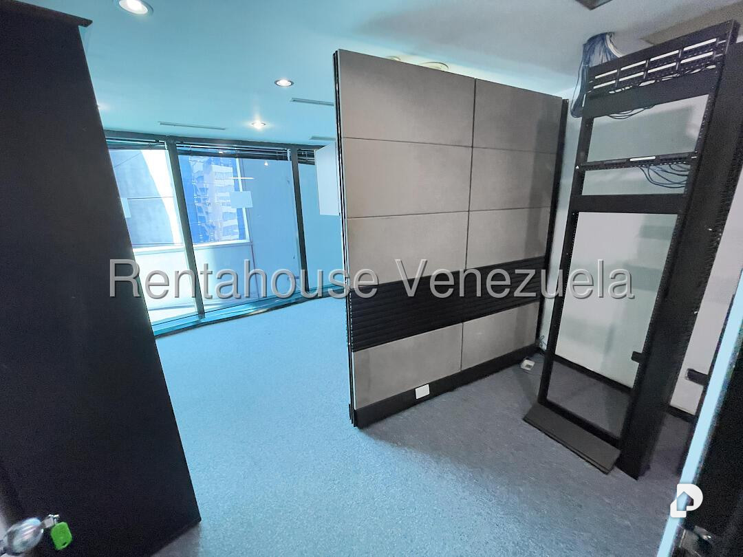 Oficina en El Rosal, Caracas – 19