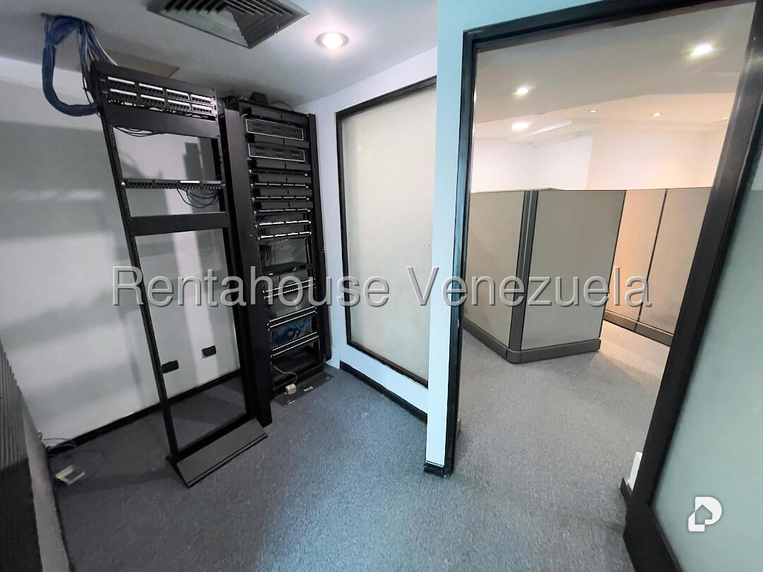 Oficina en El Rosal, Caracas – 21