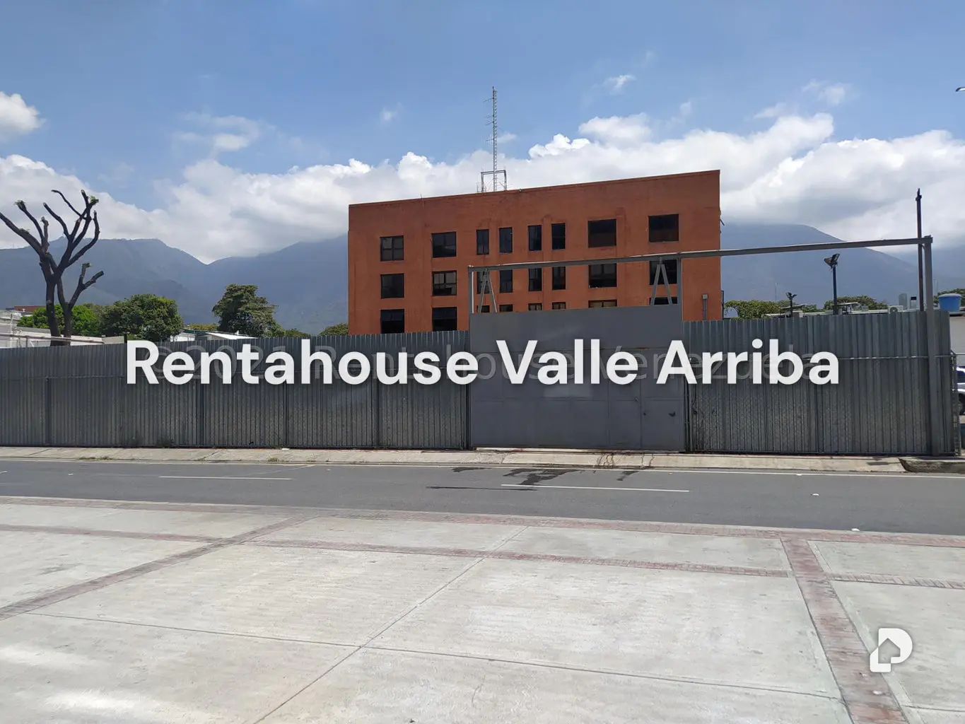 Terreno en Las Mercedes, Caracas – 23