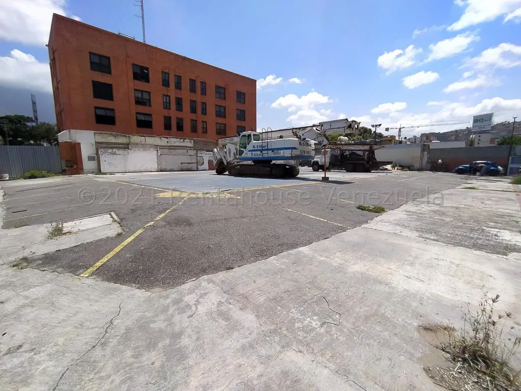 Terreno en Las Mercedes, Caracas - 1