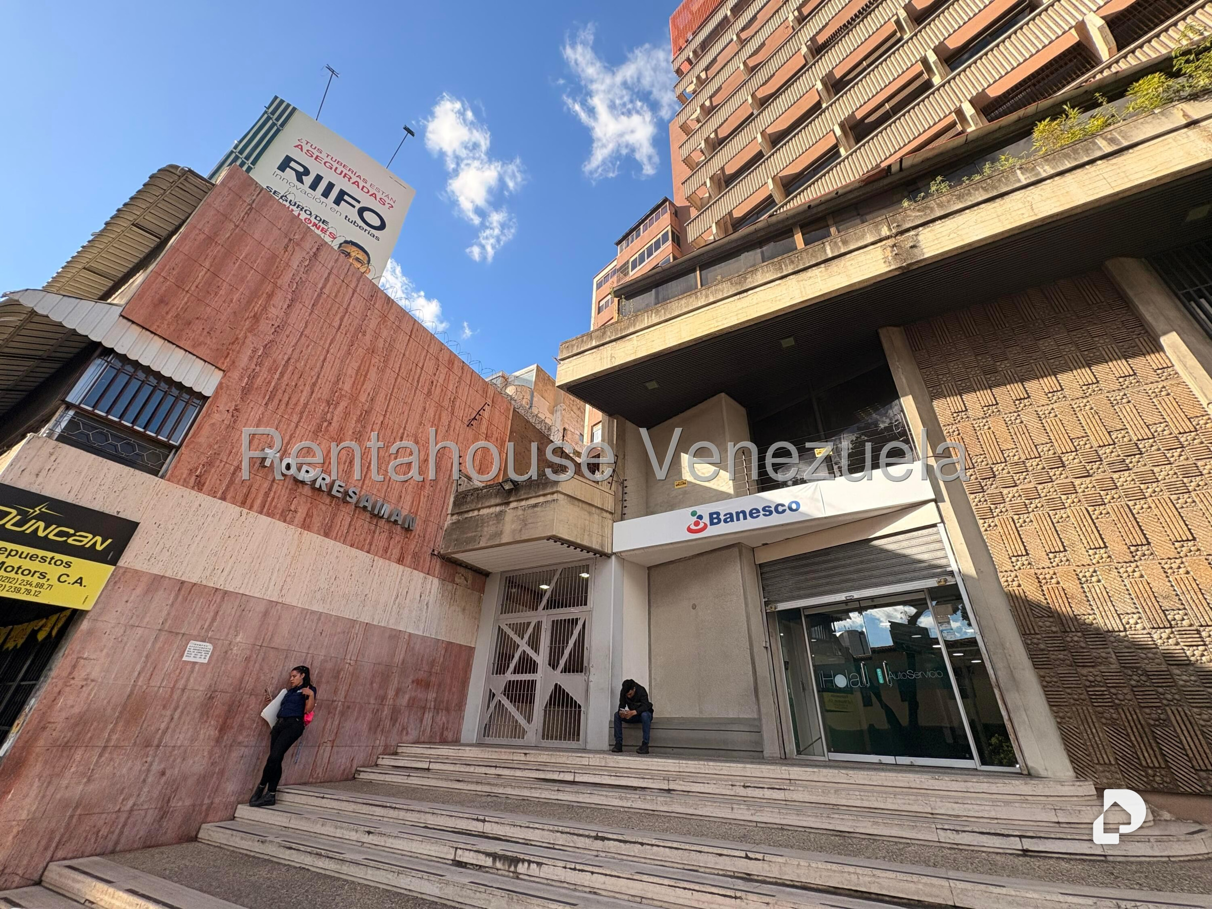 Oficina en Los Dos Caminos, Caracas