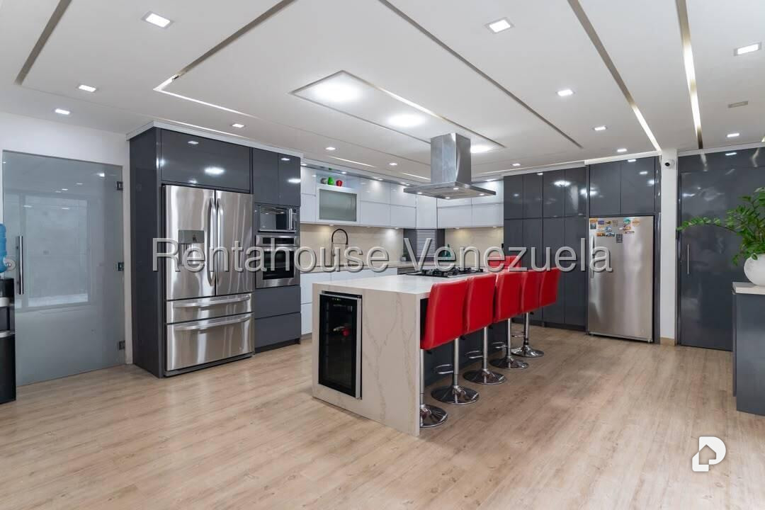 Casa en Colinas de Vista Alegre, Caracas – 24