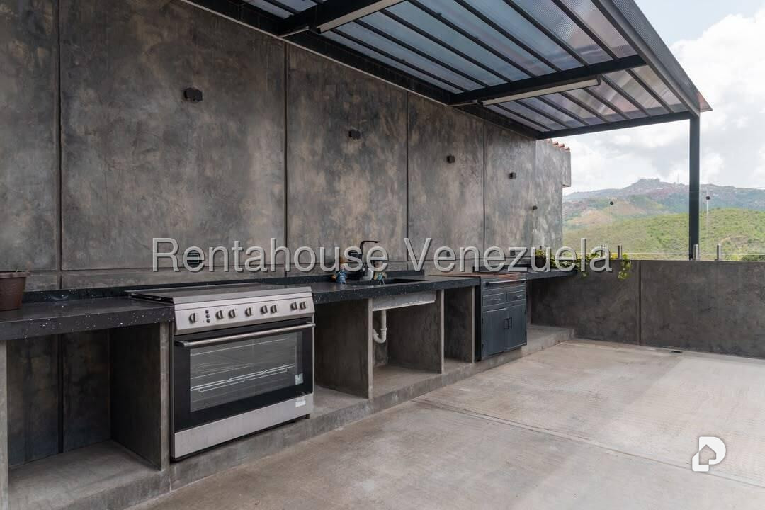 Casa en Colinas de Vista Alegre, Caracas – 30