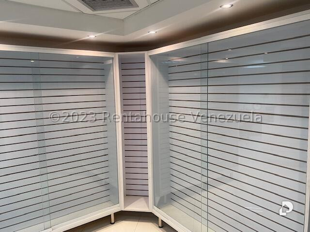 Local comercial en Los Dos Caminos, Caracas – 6