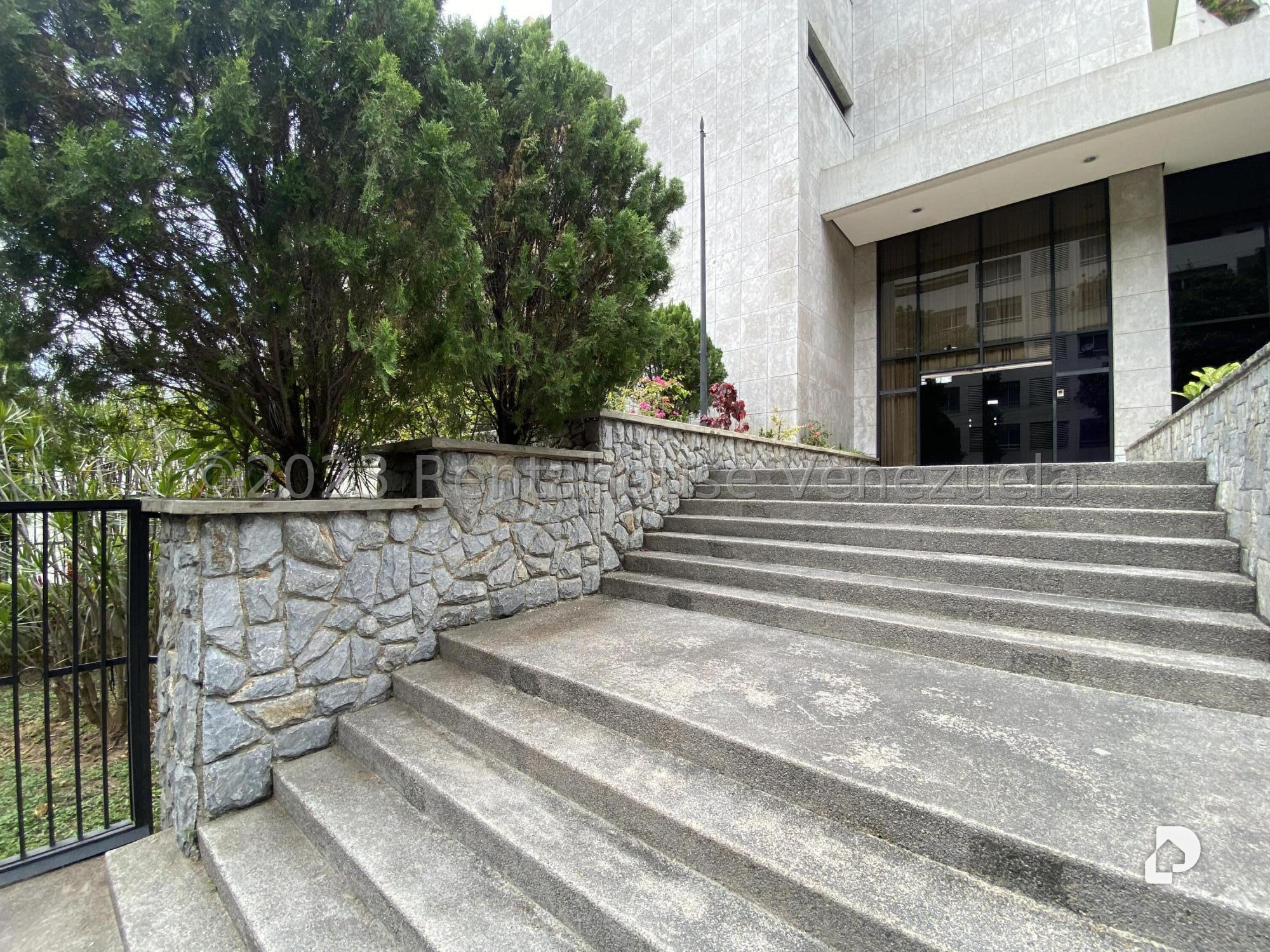 Local comercial en Santa Eduvigis, Caracas – 3