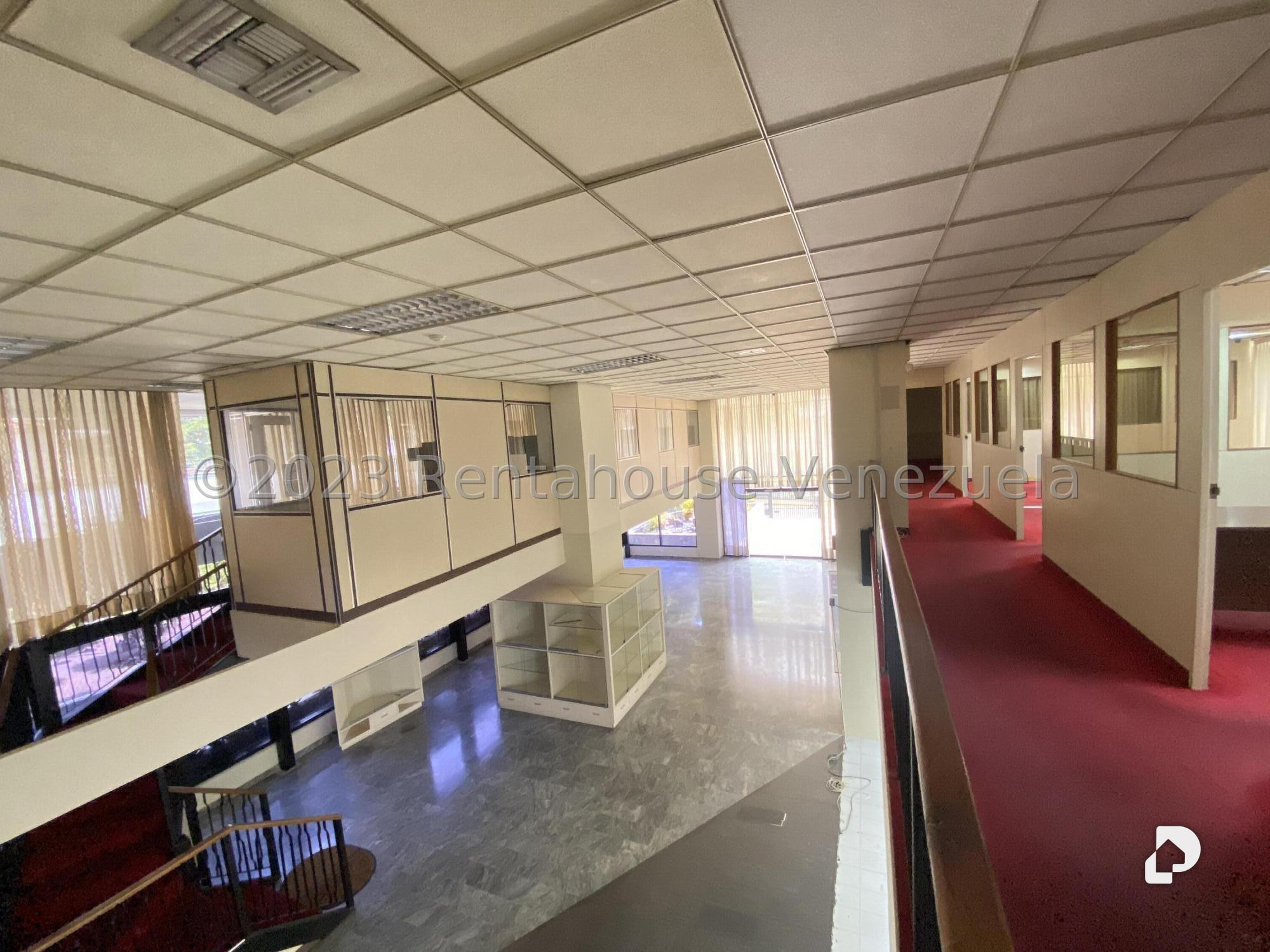 Local comercial en Santa Eduvigis, Caracas – 14
