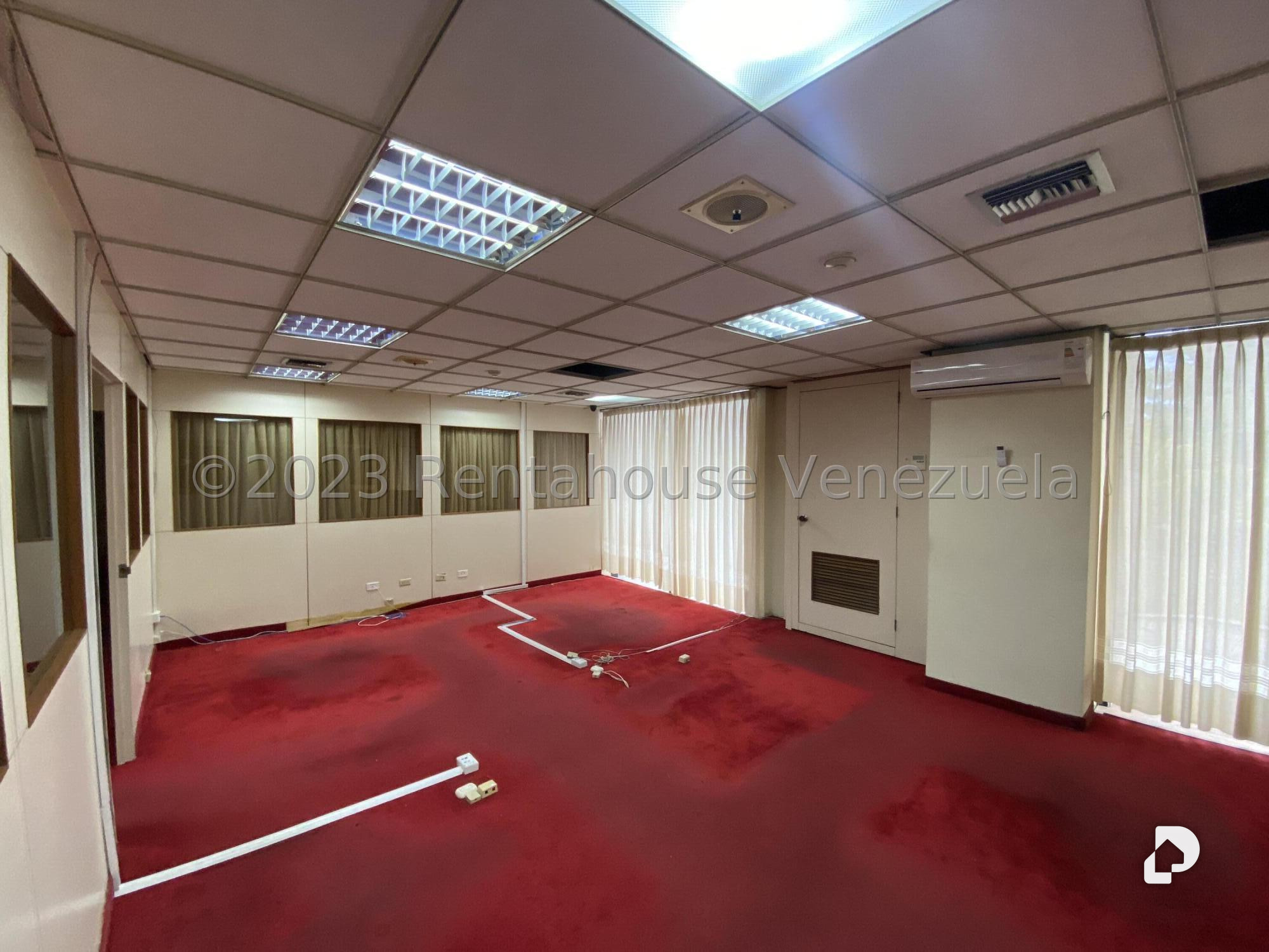 Local comercial en Santa Eduvigis, Caracas – 19