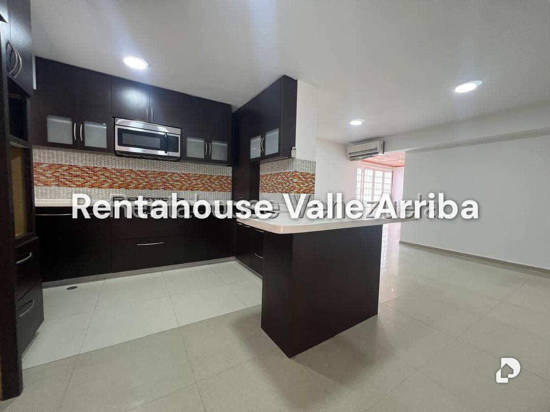 Apartamento en Miravila, Caracas – 3