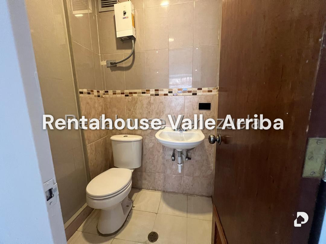 Apartamento en Miravila, Caracas – 11
