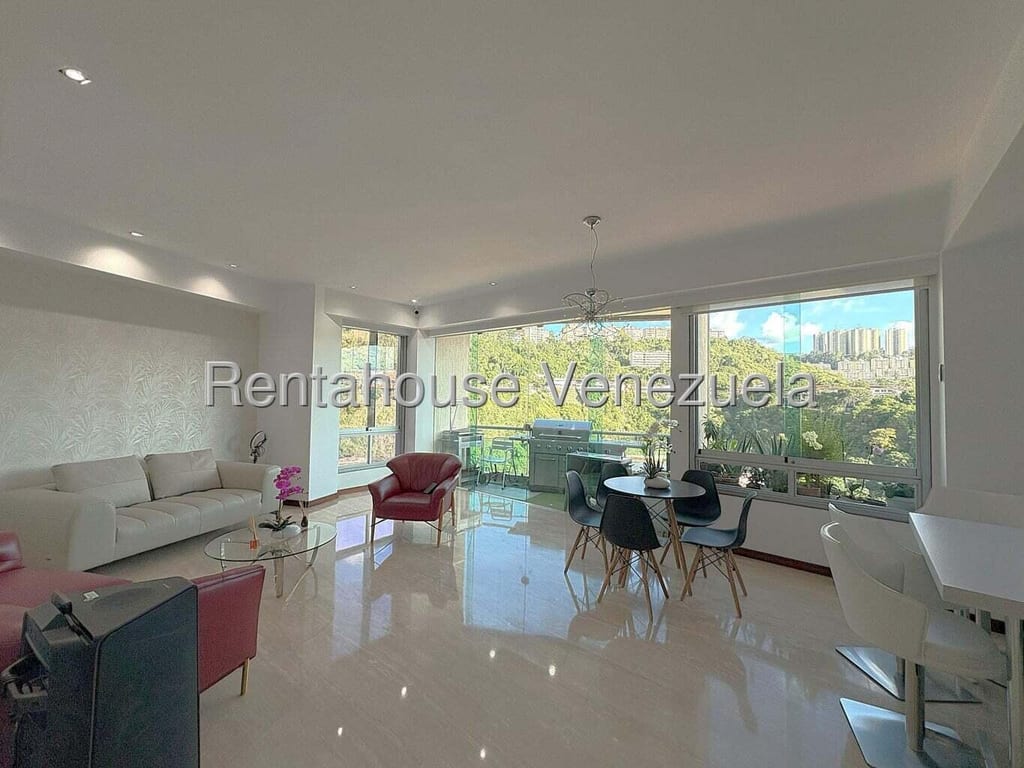 Apartamento en Las Mesetas de Santa Rosa de Lima, Caracas