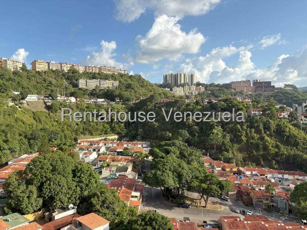 Apartamento en Las Mesetas de Santa Rosa de Lima, Caracas