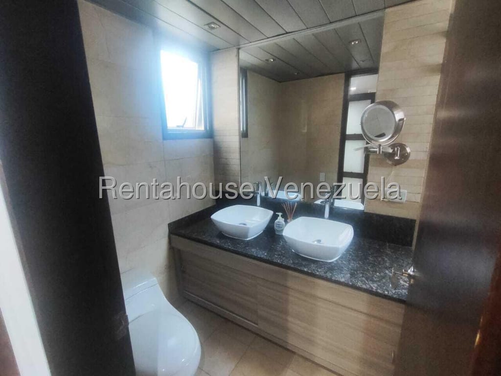 Apartamento en Las Mesetas de Santa Rosa de Lima, Caracas