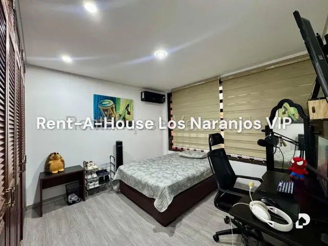 Casa en Colinas de Vista Alegre, Caracas – 13