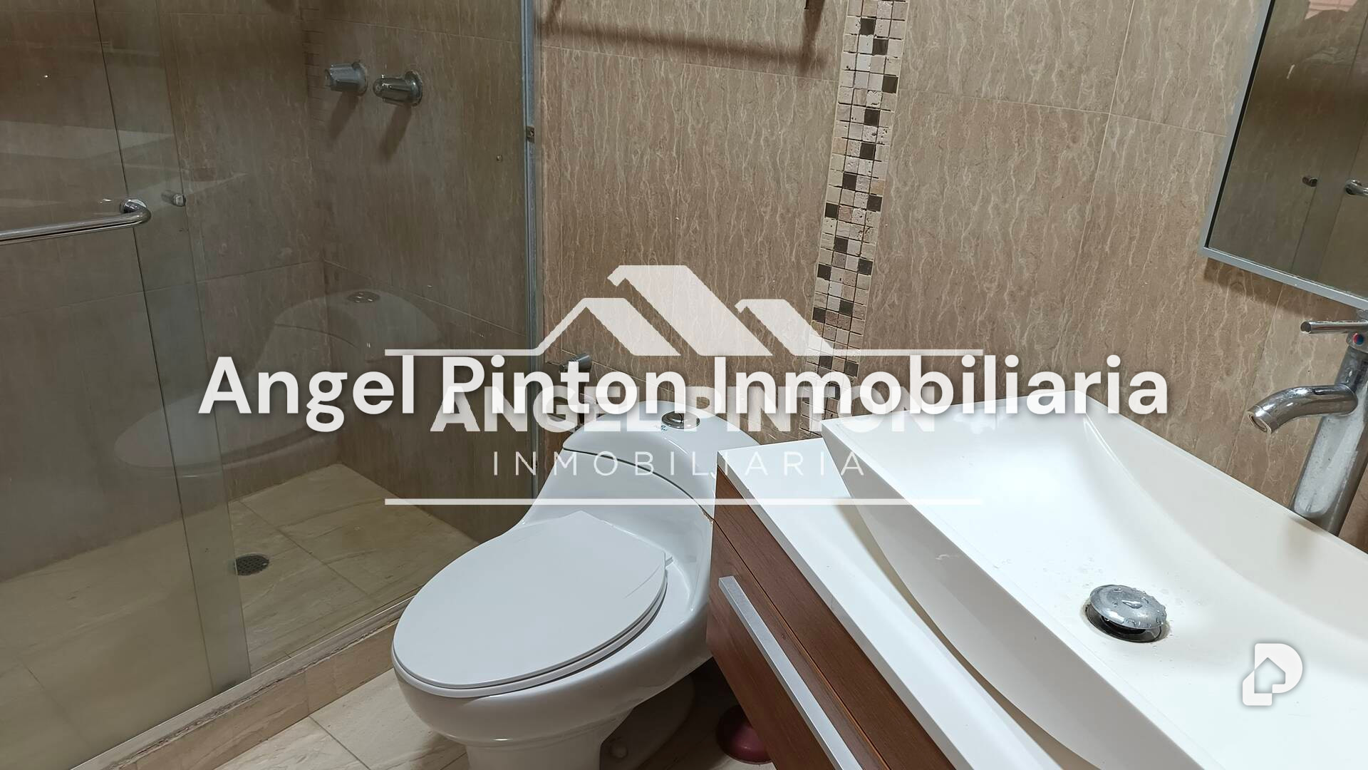 Apartamento en Avenida El Milagro, Maracaibo – 5