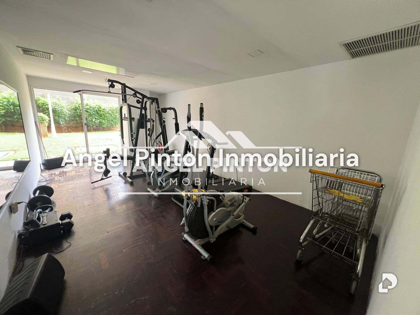 Apartamento en Avenida El Milagro, Maracaibo – 10